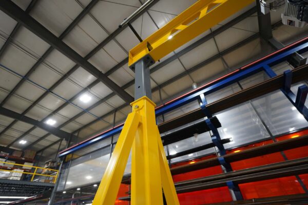 pwi-ultralite-telescoping-ganty-crane-8