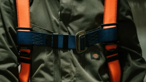 PWI Worker With Fall Protection